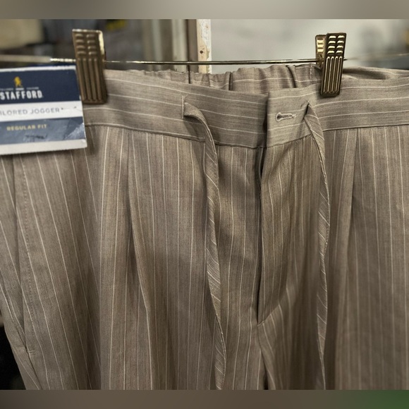 Men’s Stratford KHAKI DRAW STRING JOGGERS NWT size 32 reg - Picture 2 of 5